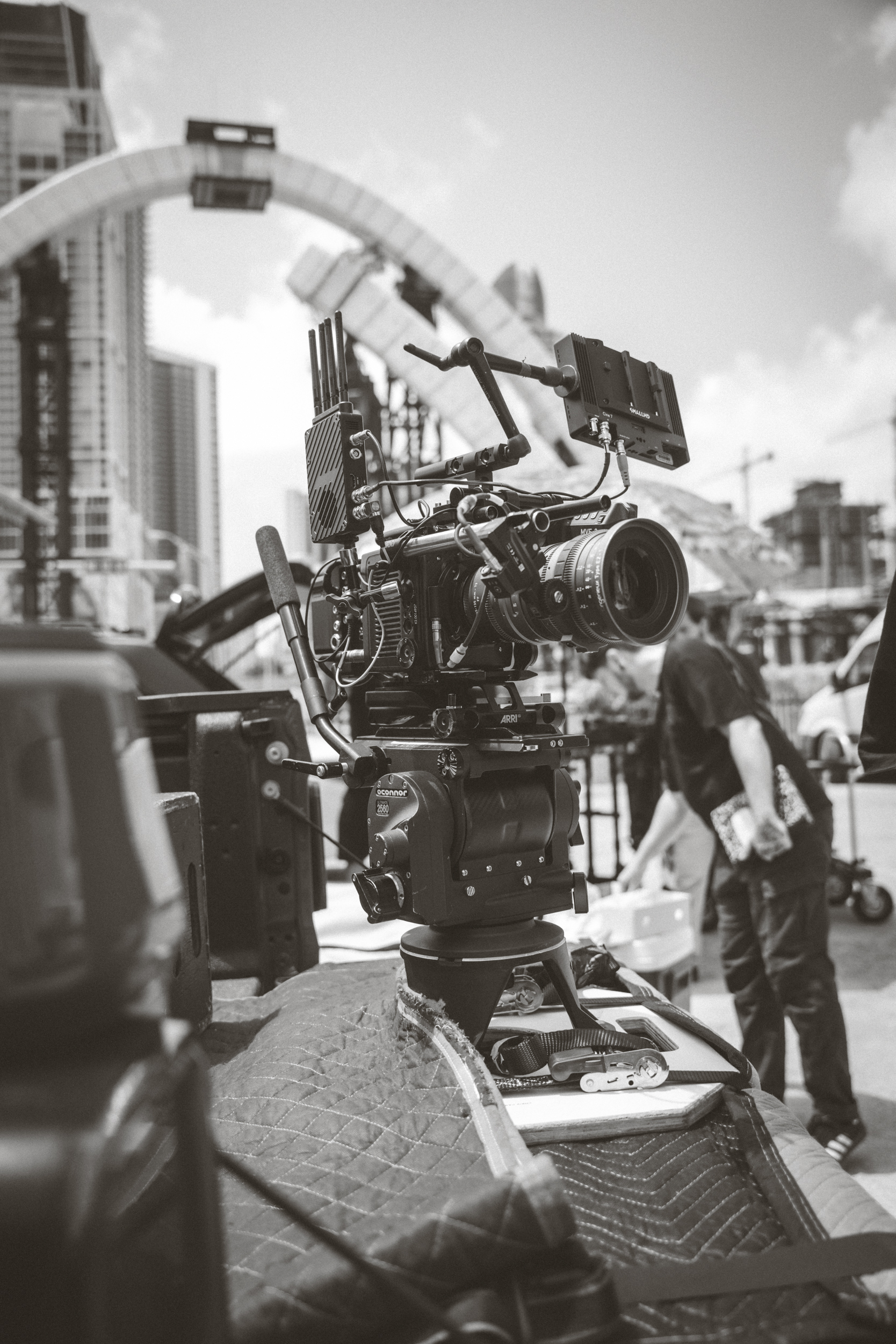 BTS: lighting setup for macro device shot